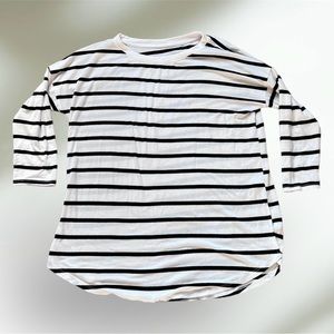 Just Be Women’s tunic style striped shirt, Medium
